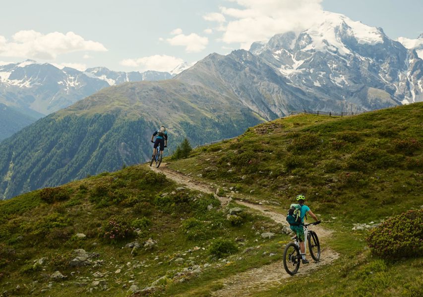 Cycling in Val d'Ultimo